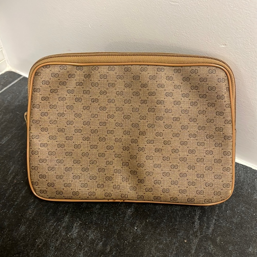 Vintage (1987) Gucci Clutch